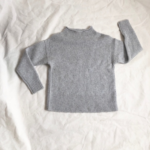 J. Crew Sweaters - J.crew cashmere sweater XS Gray fall soft women